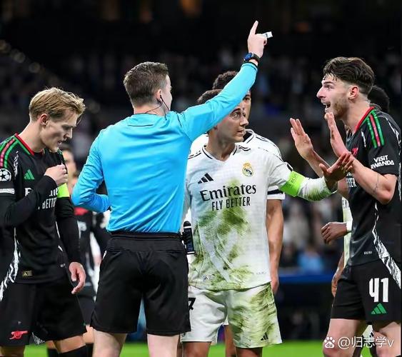 千载难逢？镜报：阿森纳有望夺冠，但要处理约克雷斯的状态问题