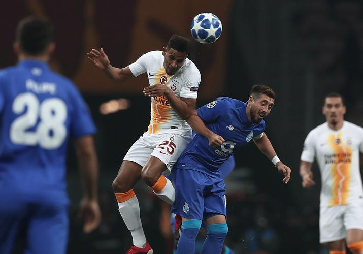 本赛季欧冠利物浦、法兰克福、加拉塔萨雷分别交锋,战绩形成闭环