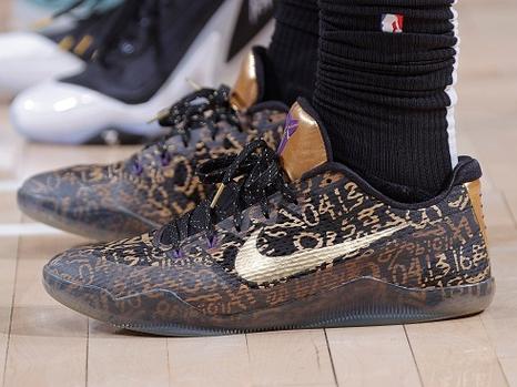 球鞋记者：戈登今日上脚JOKER 1 PE 其上印有他的个人Logo